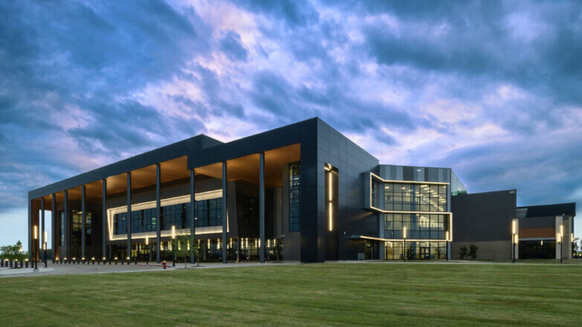 IWU Opens New Texas Campus Offering Graduate Tech Programs